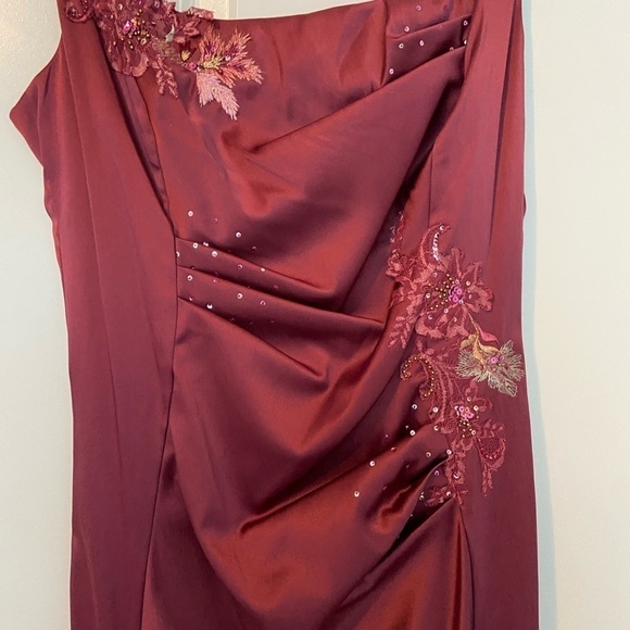 Julian Joyce size 4 pink embellished tank dress — right above knee - Picture 3 of 7